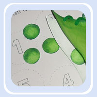 5 tiny peas in a peapod pressed .. number and finger rhyme